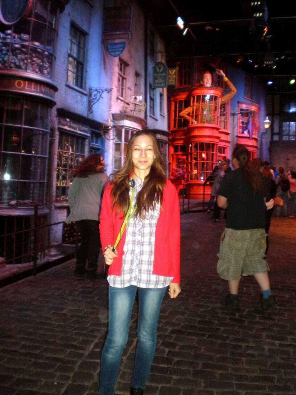 Ravilya VÝUKA RUSKÉHO JAZYKA PRO CIZINCE PŘES SKYPE